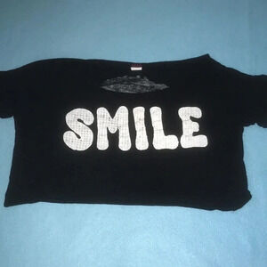 BLUSH “SMILE” lightweight crop top short sleeve distressed style Y2K size S